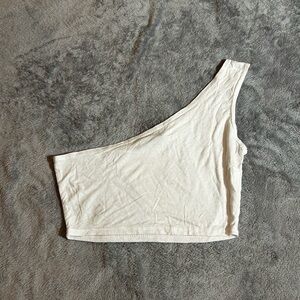 PrettyLittleThing One-Shoulder Cream Crop Top